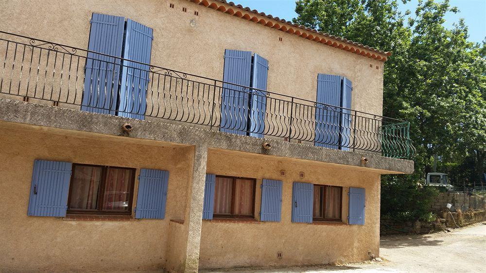 Hotel Restaurant Les 3 Chenes Fréjus Exterior foto